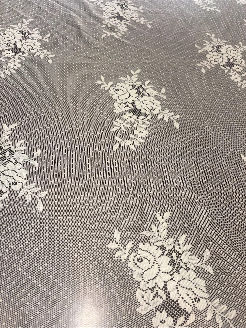 Crème Lace Tablecloth